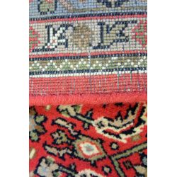 Ručne tkaný červený koberec Yammuna 9405
