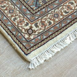 Ručne viazaný koberec z Indie Tarun 9701 creme