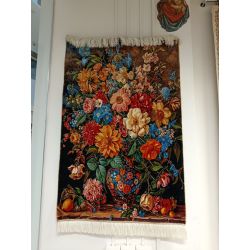 Iránsky hodvábny obrazový koberec pestrofarebná Kytica Qom