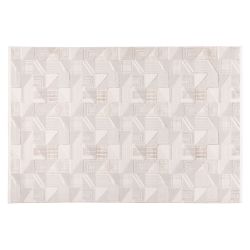 Svetlý geometrický koberec...